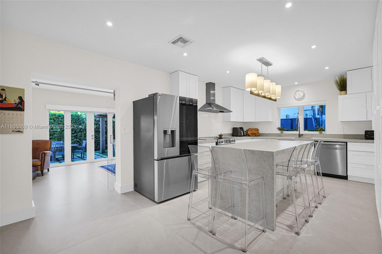 TROPICAL ISLE HOMES SUB 4 - Residential Lease