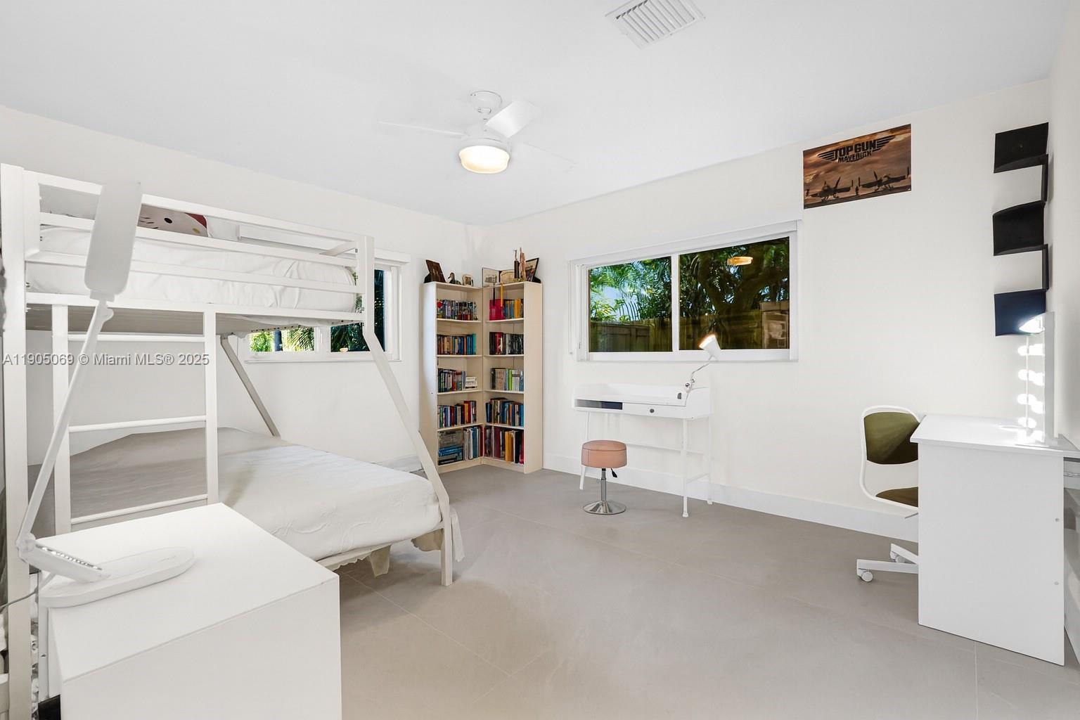 TROPICAL ISLE HOMES SUB 4 - Residential Lease