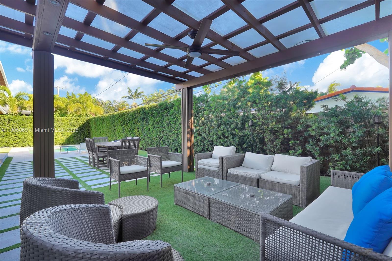 TROPICAL ISLE HOMES SUB 4 - Residential Lease