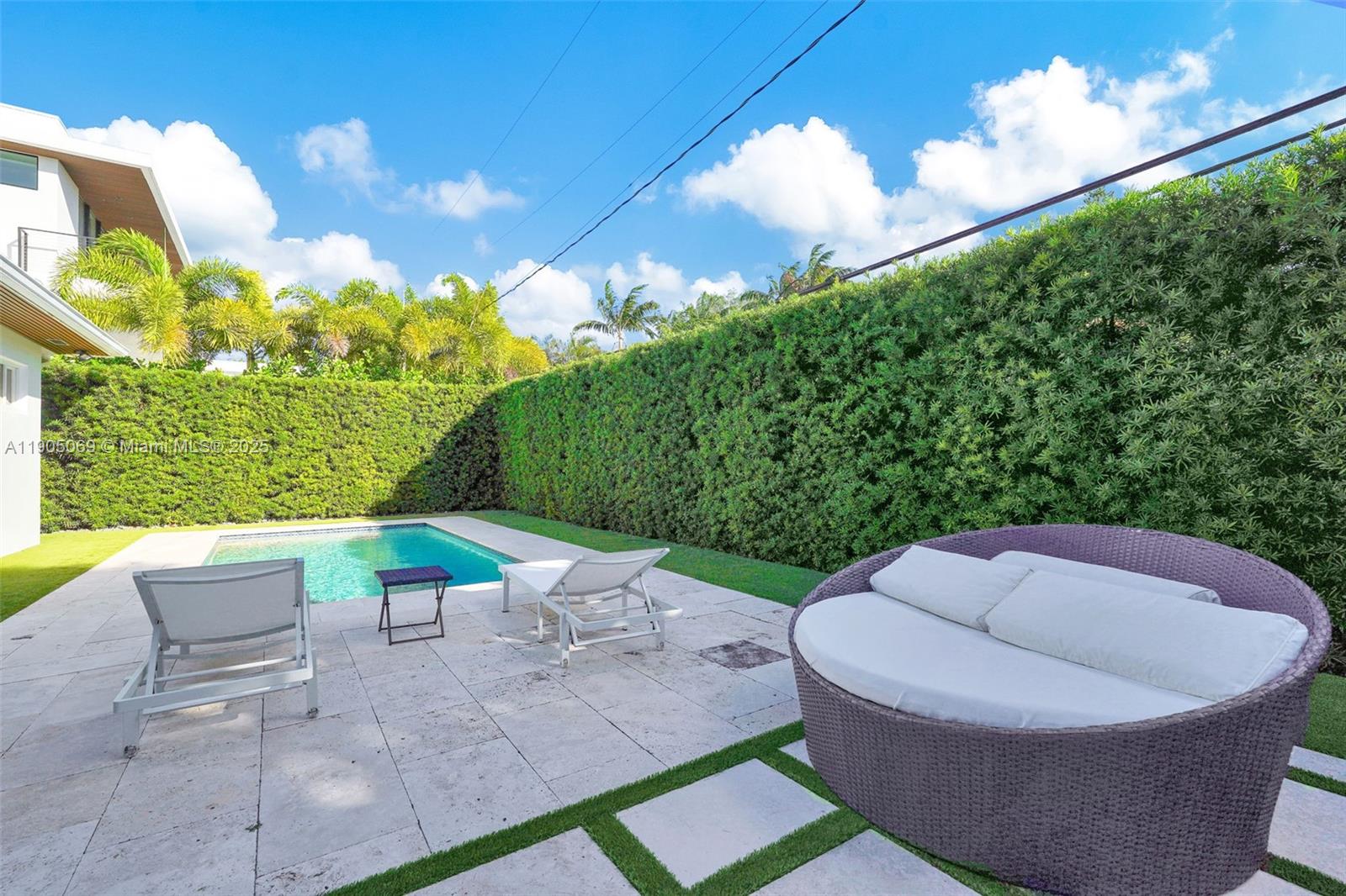 TROPICAL ISLE HOMES SUB 4 - Residential Lease