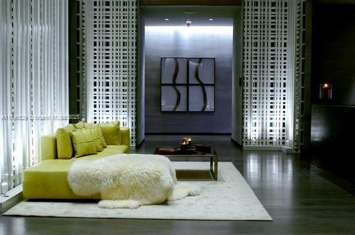 BEACH CLUB CONDO - Residential Lease