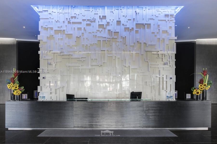 BEACH CLUB CONDO - Residential Lease