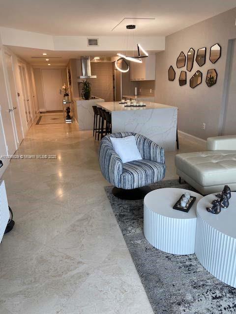 BEACH CLUB CONDO - Residential Lease