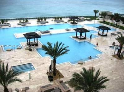 BEACH CLUB CONDO - Residential Lease