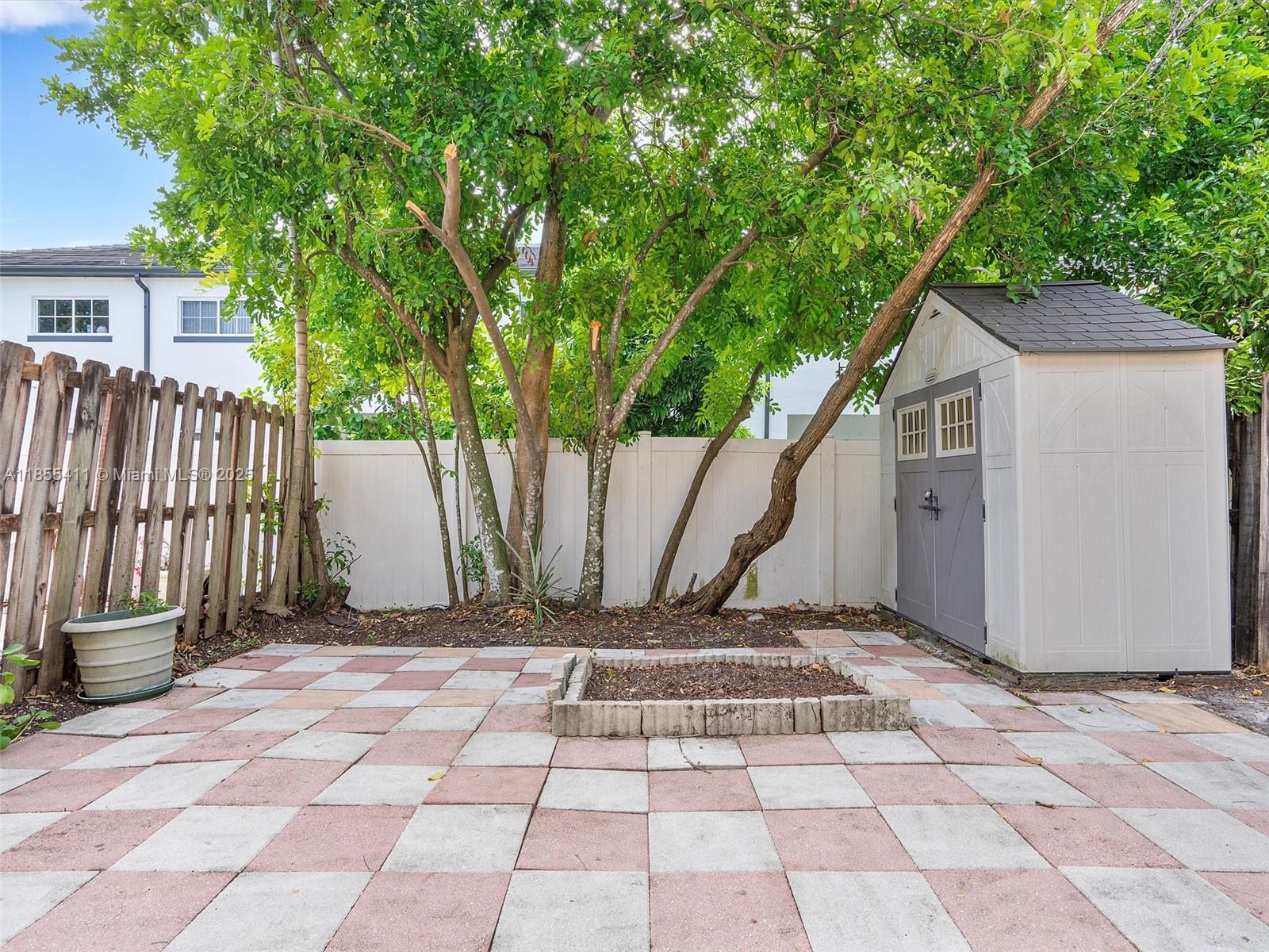 BELLAGIO AT VIZCAYA - Residential