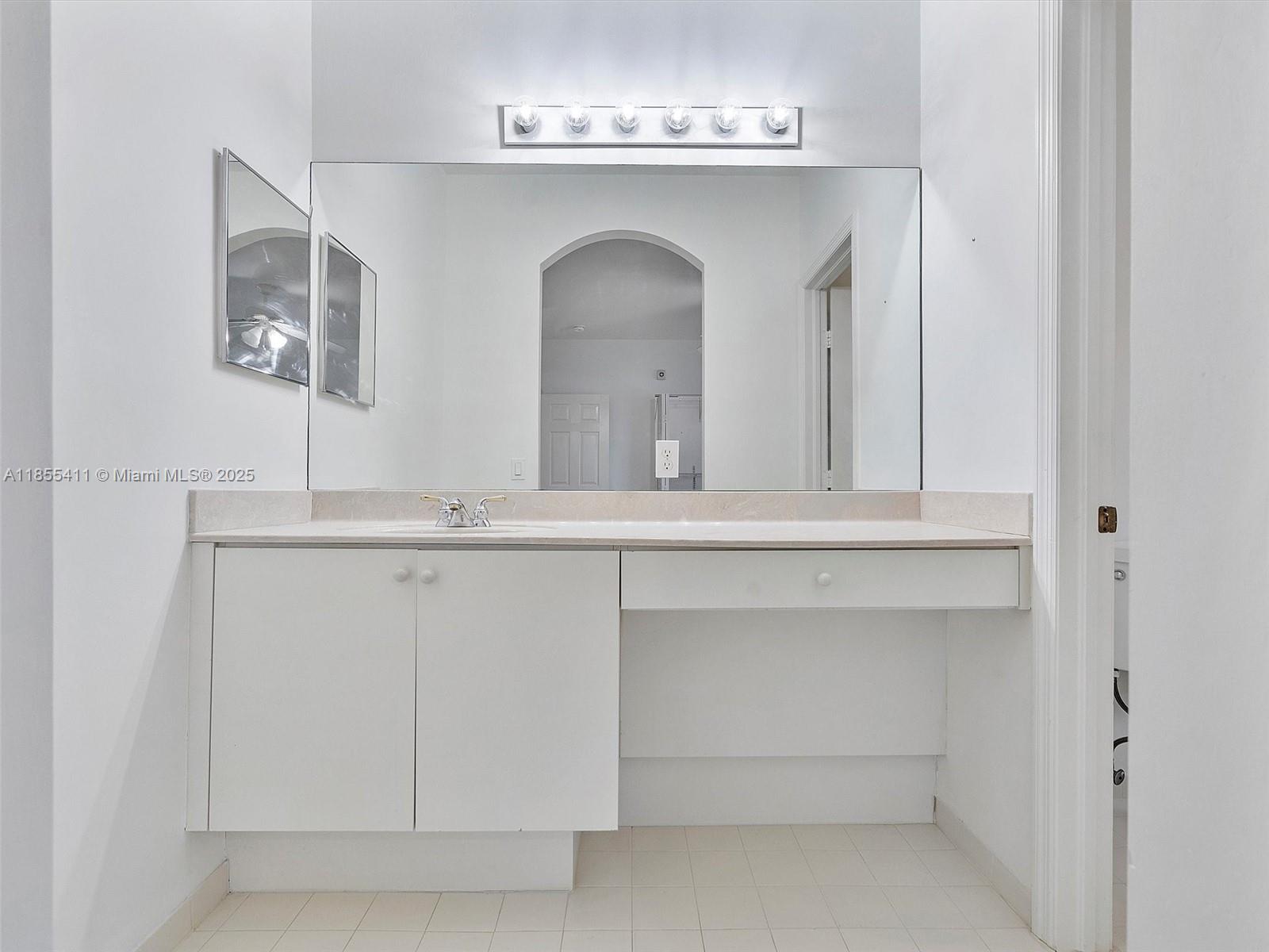 BELLAGIO AT VIZCAYA - Residential