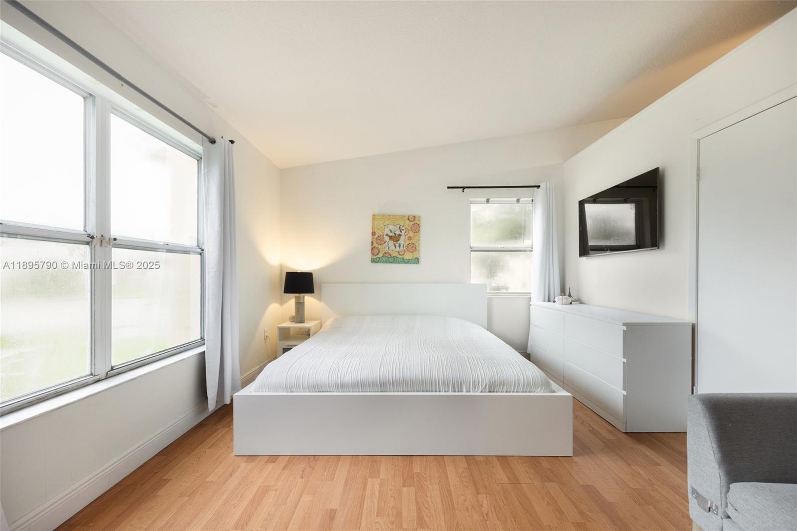 LAKES BY THE BAY SEC 4 - Residential