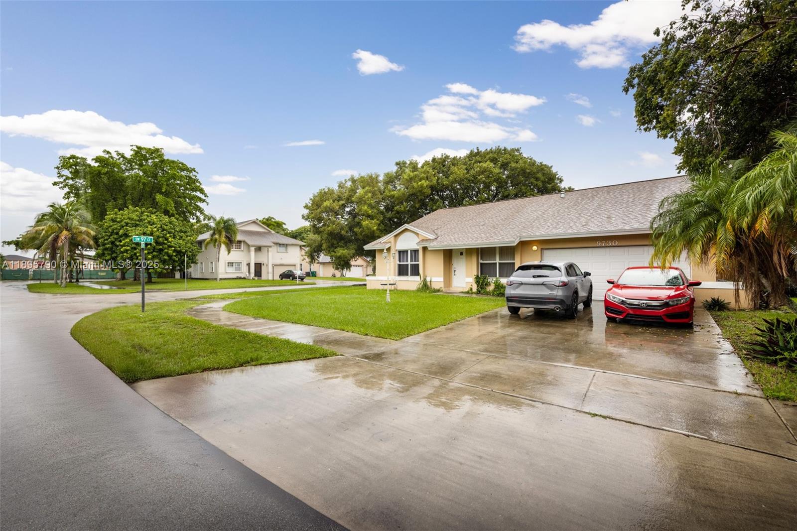 LAKES BY THE BAY SEC 4 - Residential