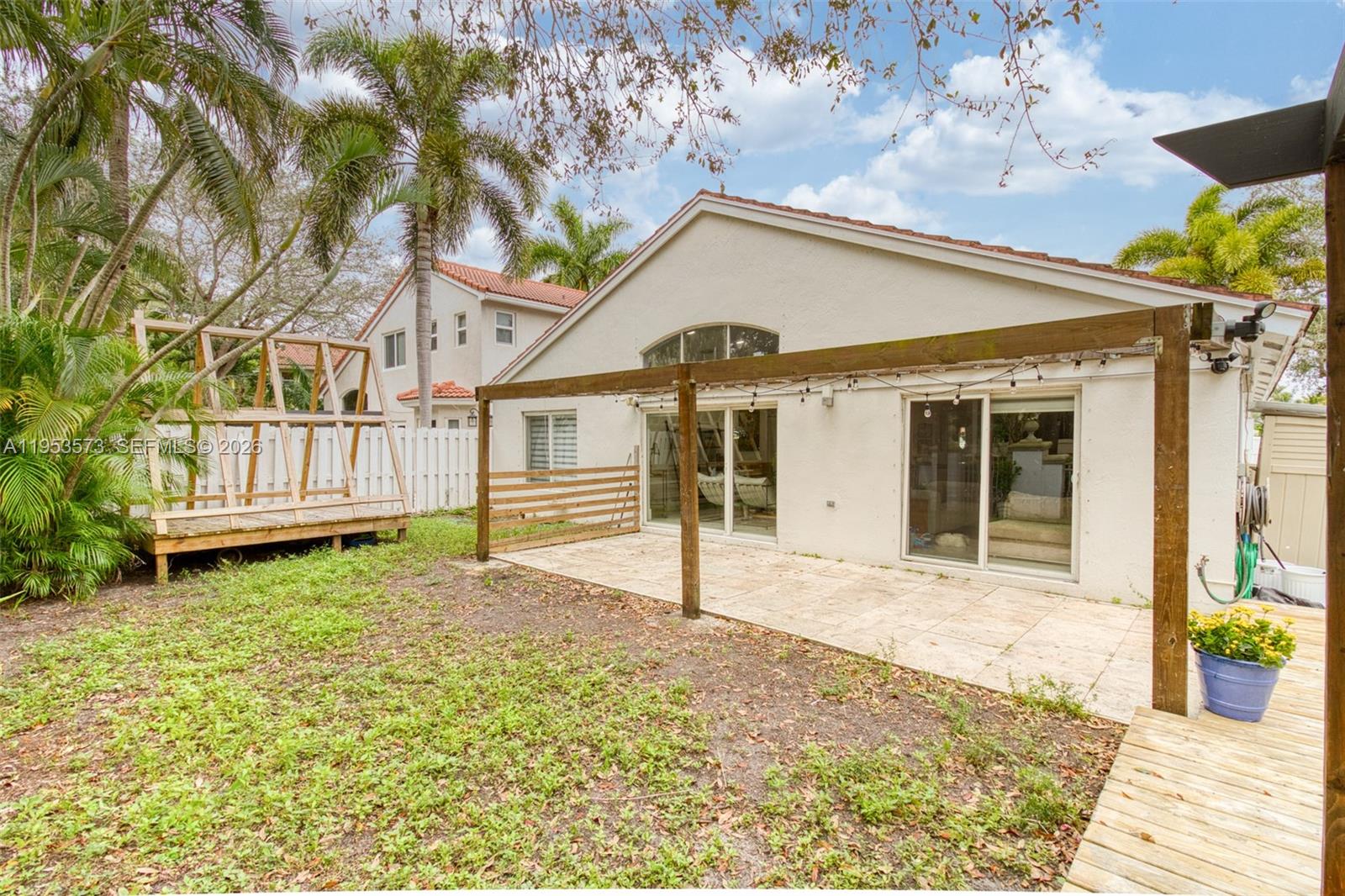 BANYAN OAKRIDGE PLAT - Residential