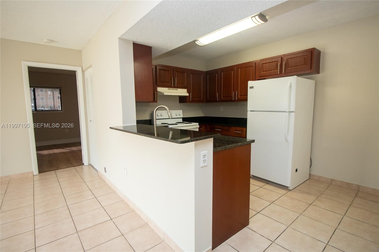 9491 S Palm Cir S 101