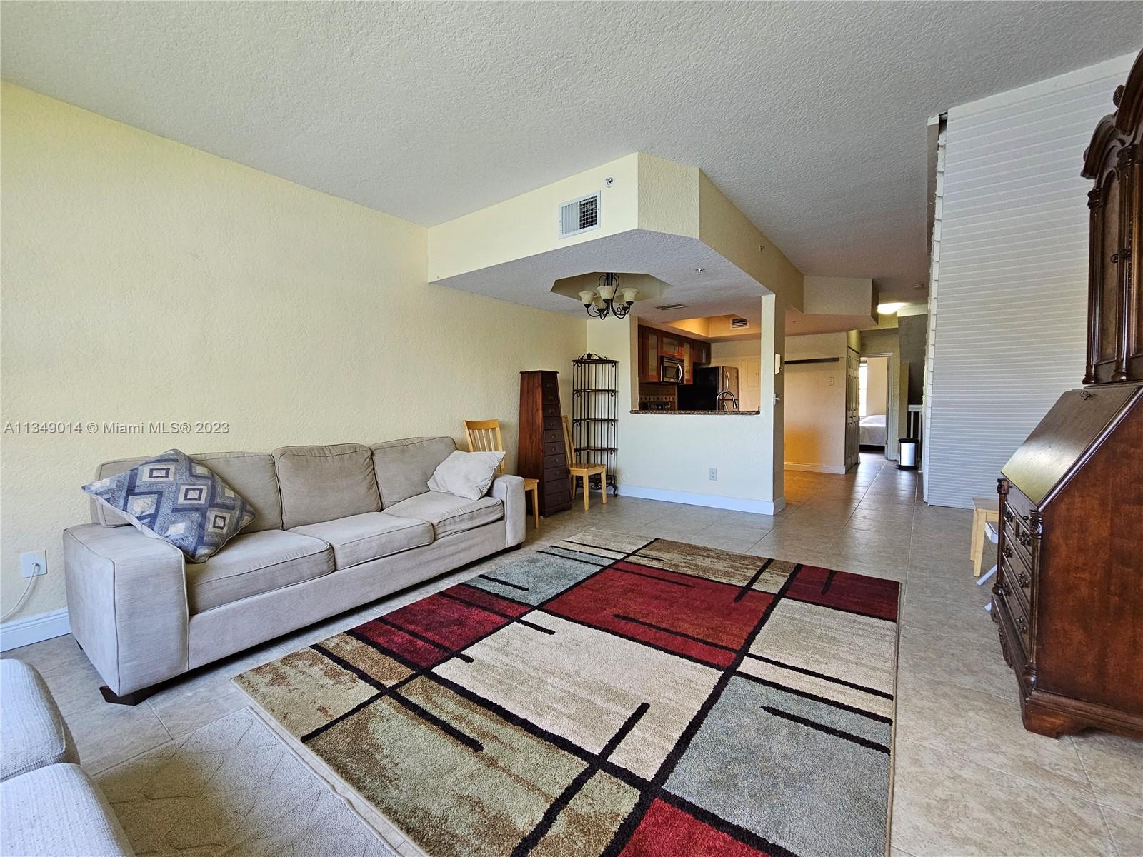 VILLAS DE TUSCANY CONDO - Residential