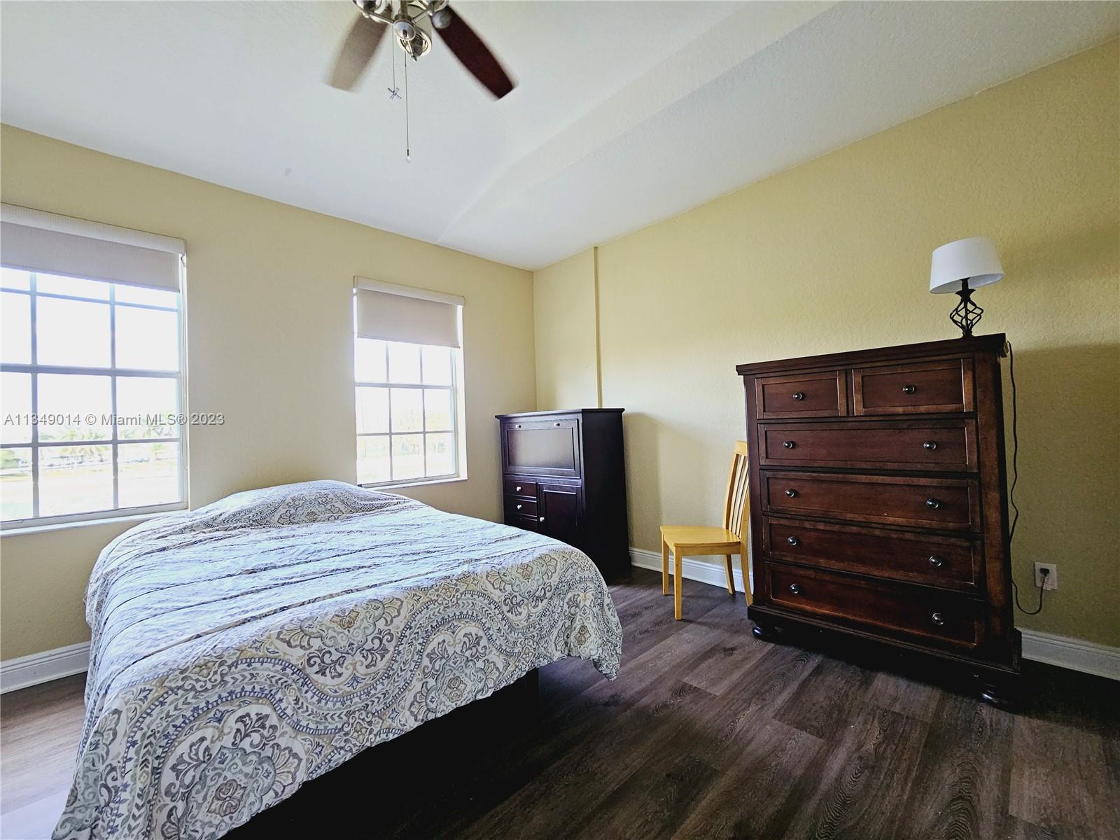 VILLAS DE TUSCANY CONDO - Residential