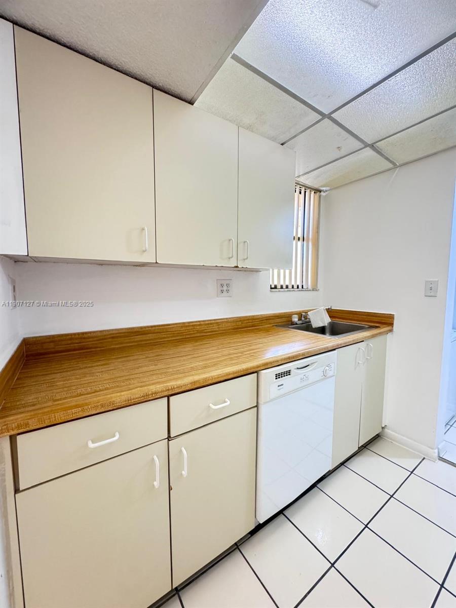 SOLEIL LAKE CONDO - Residential