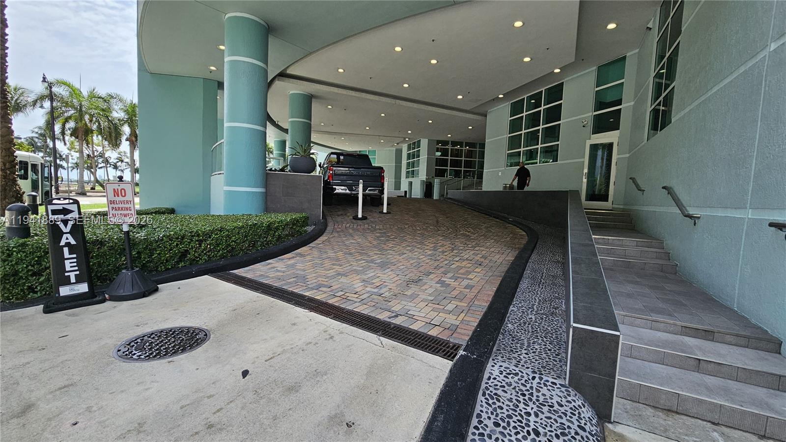 QUANTUM ON THE BAY CONDO - Residential Lease