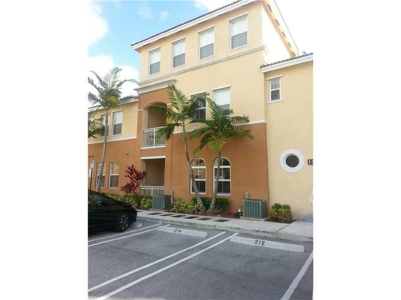 BEAUTIFUL AND CENTRALLY LOCATED 2/2.5 APARTMENT,SPACIOUS LIVING AREAS, FULLY FURNISHED, GRANITE COUNTER TOPS,STAINLESS STEEL APPLIANCES, CLOSE TO SCHOOLS, MALLS AND SHOPING CENTERS *** EASY ACCESS TO MAIN HIGHWAYS ****