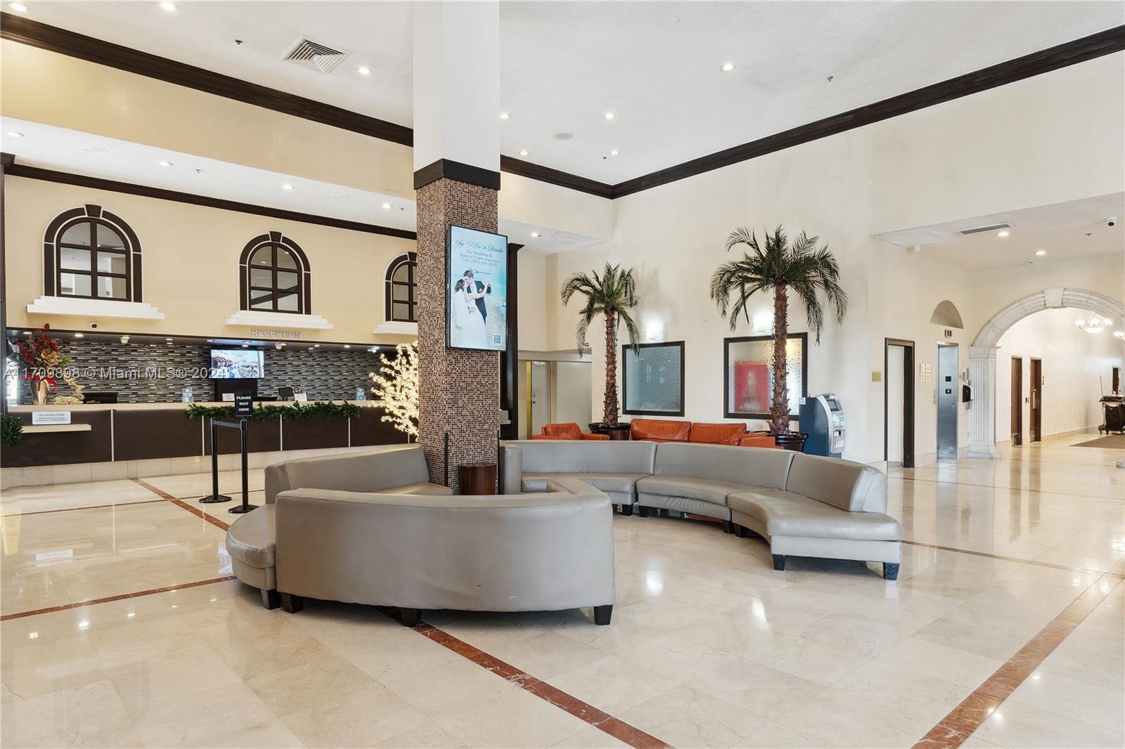 THE AVENTURA BEACH CLUB C - Residential