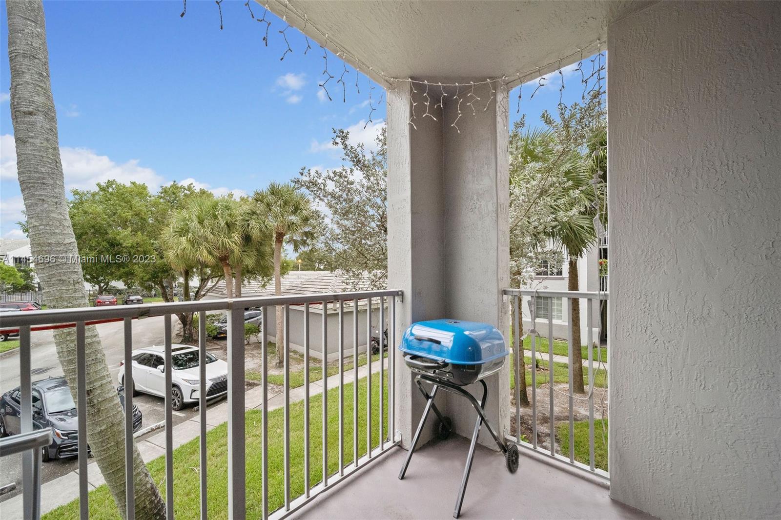 DEVONAIRE CONDO AT PEMBRO - Residential