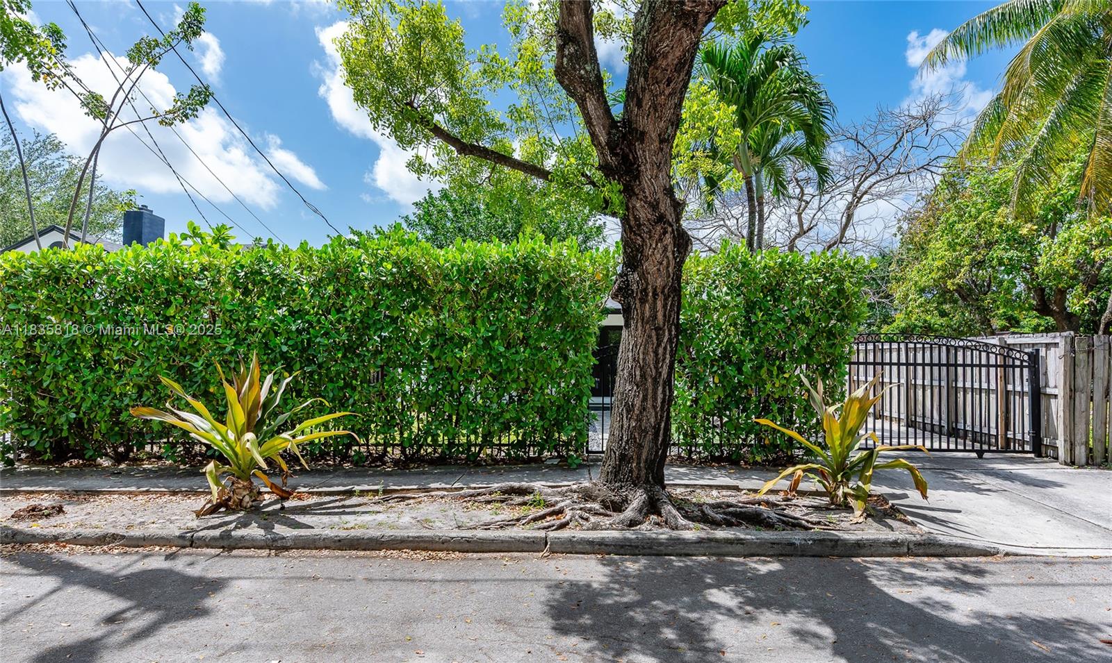 412 NW 41st St