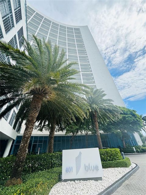 601 NE 36th St 2203 Miami FL 33137