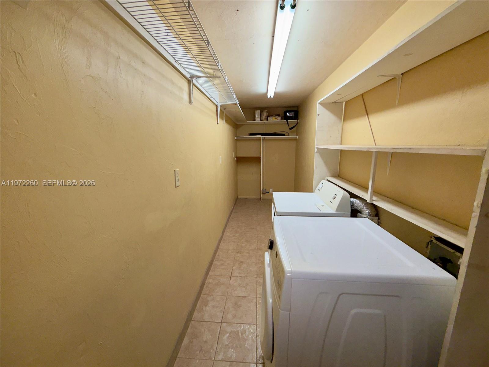 SUBURBAN HILLS - Residential