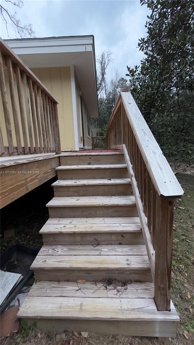 SUBURBAN HILLS - Residential