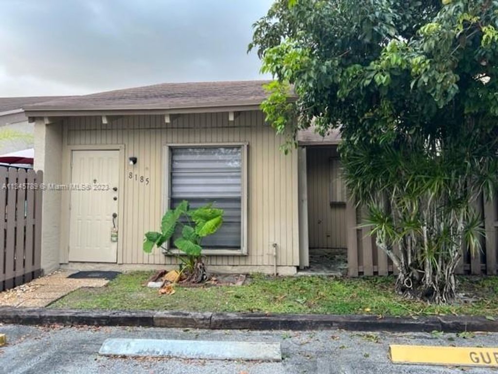 Photo of 8185 SW 24th St, Davie, FL 33324 (MLS # A11345789)