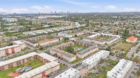 Tiny photo for 5300 Washington St #G323, Hollywood, FL 33021 (MLS # A12007851)