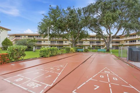 Tiny photo for 5300 Washington St #G323, Hollywood, FL 33021 (MLS # A12007851)