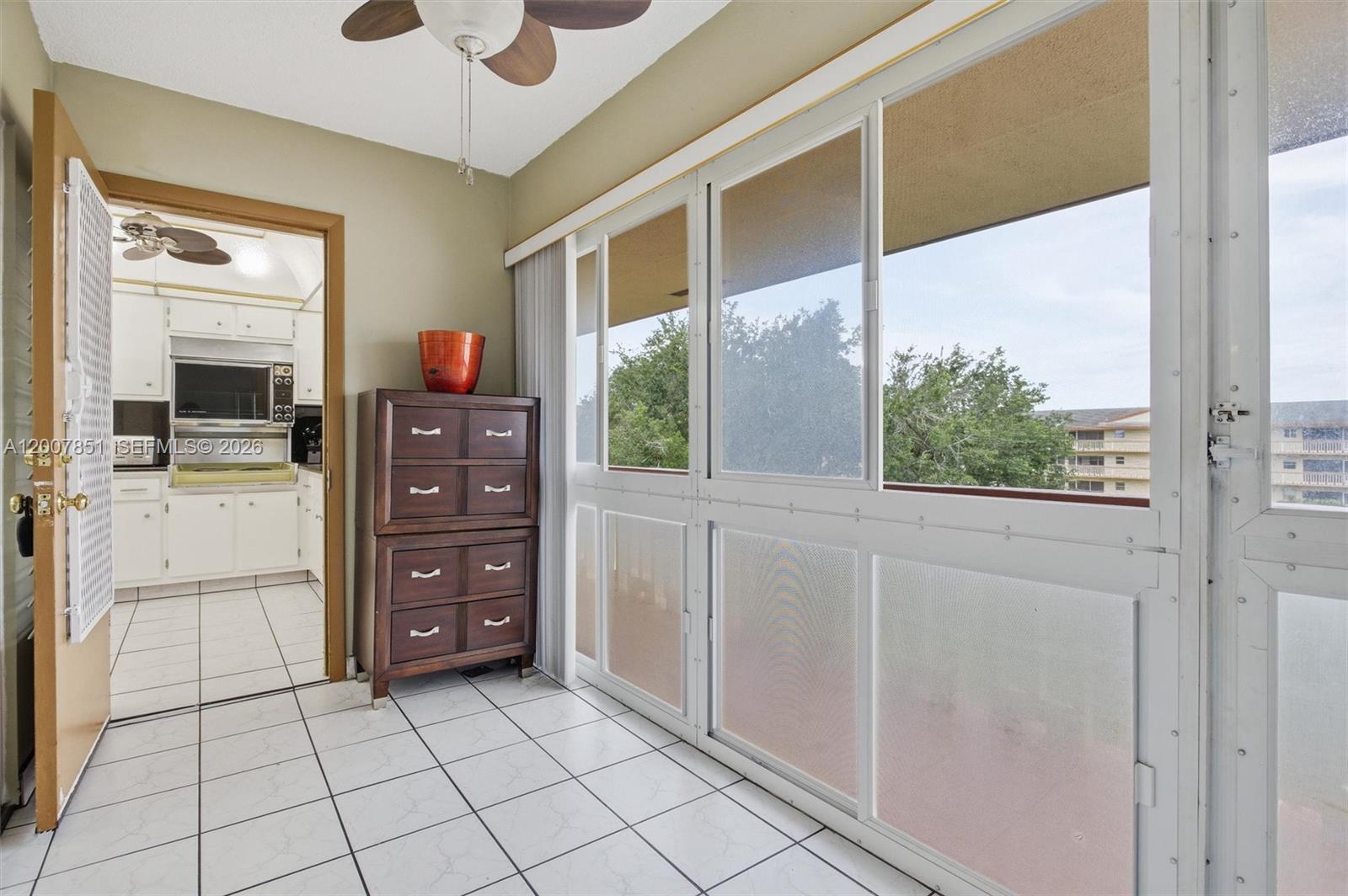 BEVERLY HILLS CONDO NUMBE - Residential