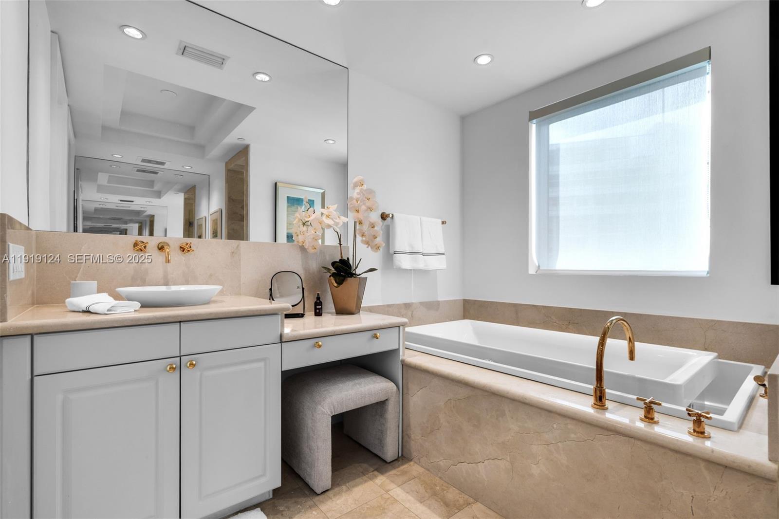 10295 COLLINS AVE RESDNTA - Residential Lease