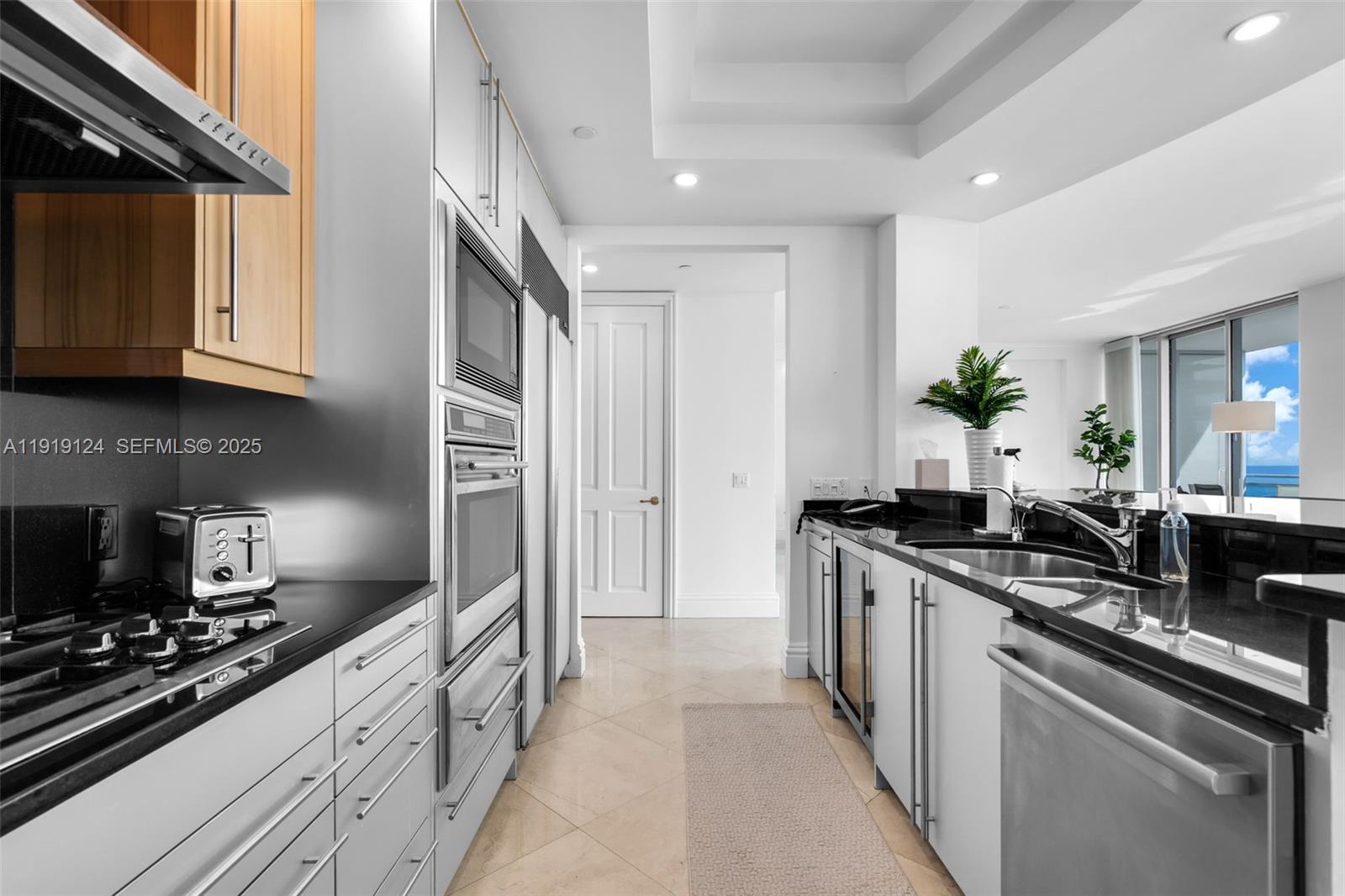 10295 COLLINS AVE RESDNTA - Residential Lease