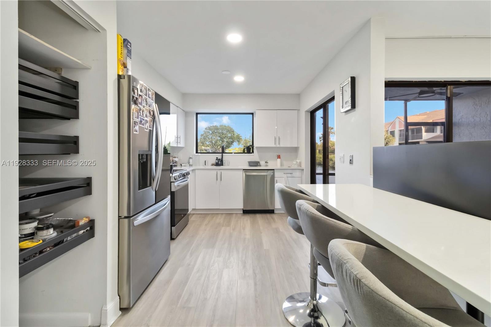 EMERALD OAKS 17 CONDO - Residential Lease