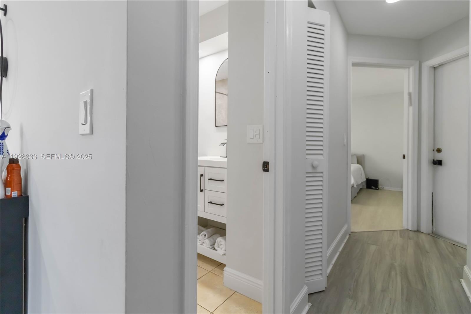 EMERALD OAKS 17 CONDO - Residential Lease