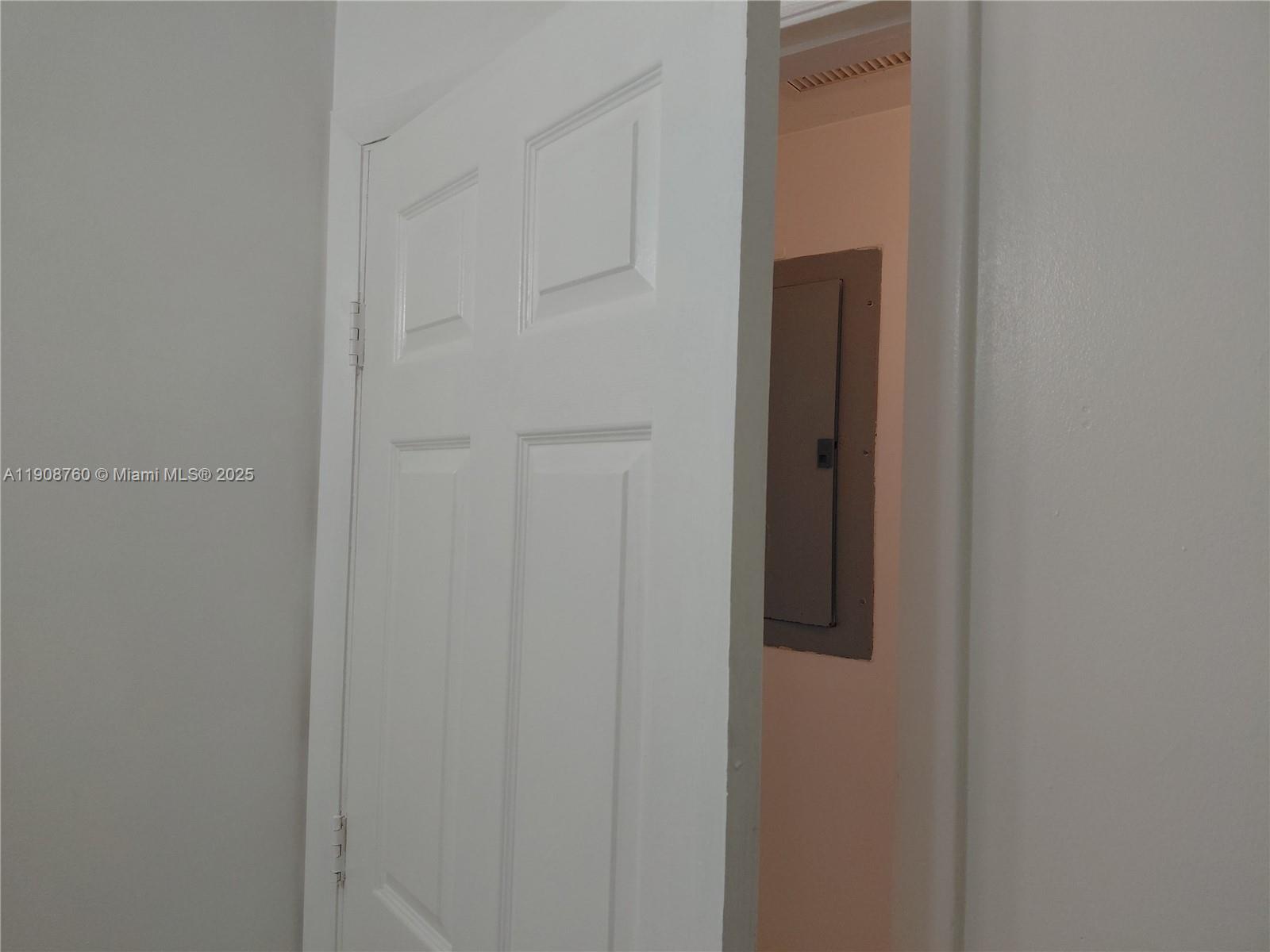 MEMORIAL VILLAS CONDO - Residential Lease