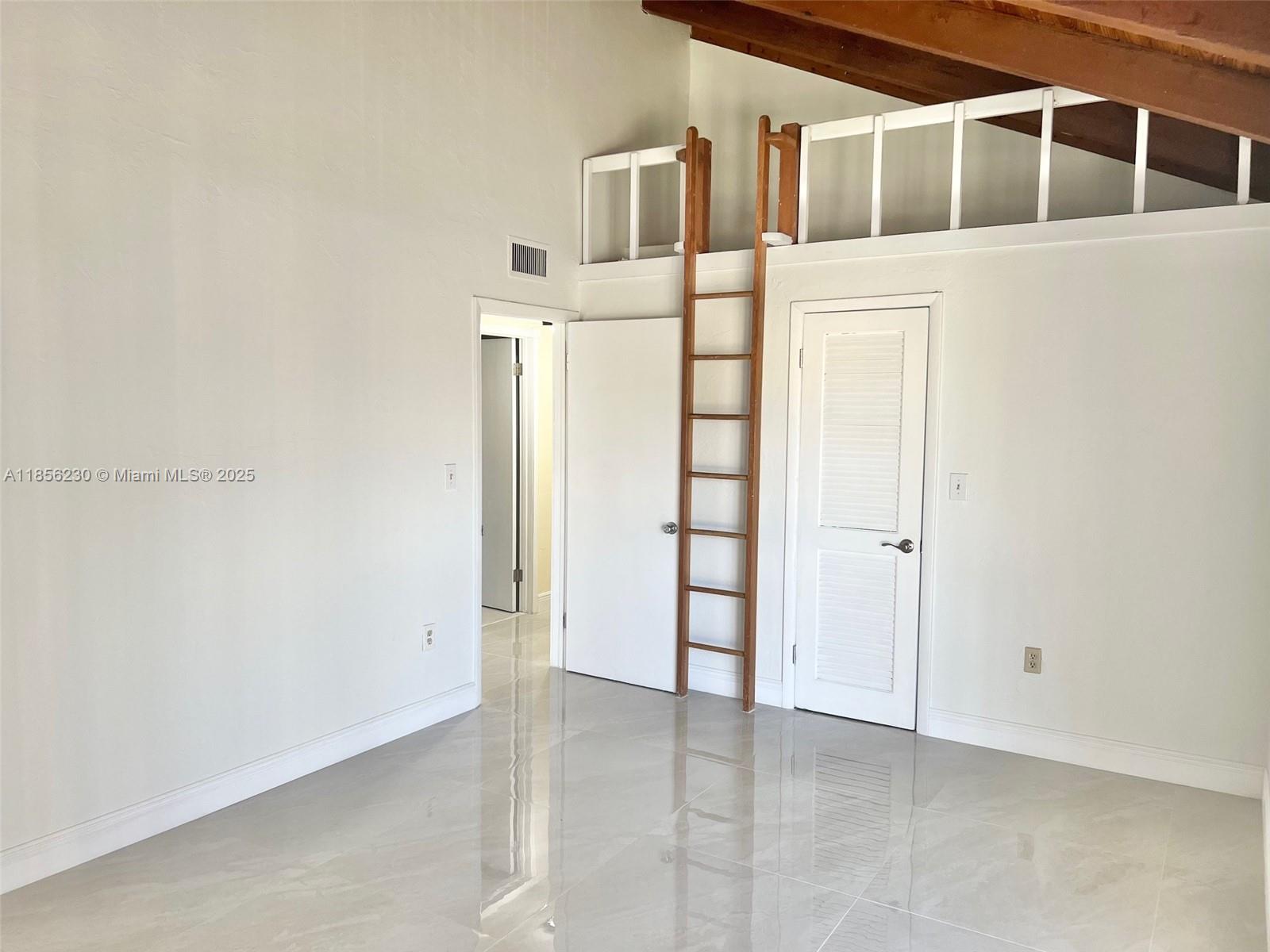 PINEBROOKE CONDO S - Residential Lease