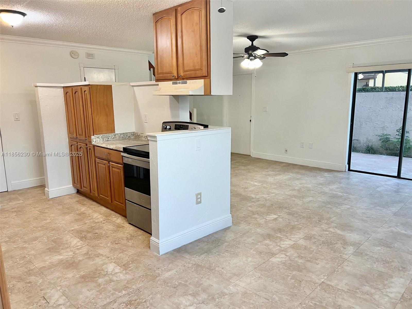 PINEBROOKE CONDO S - Residential Lease