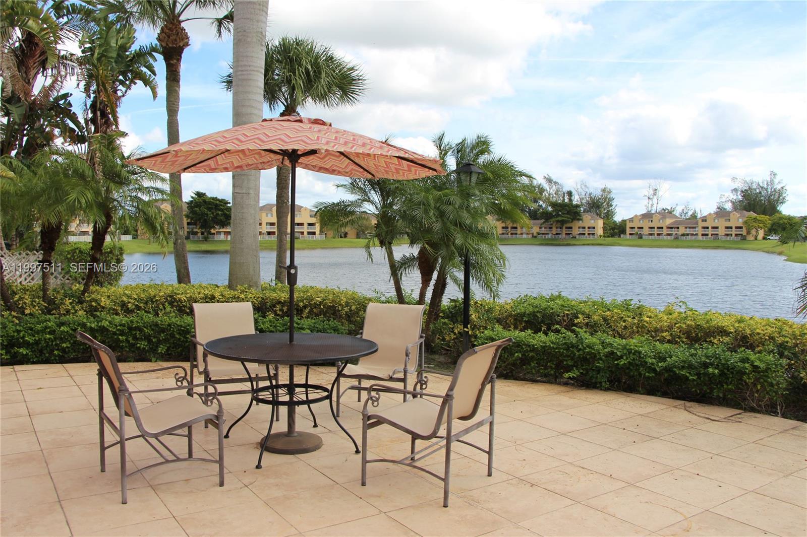 VILLAS AT LAKEVIEW CONDO - Residential Lease