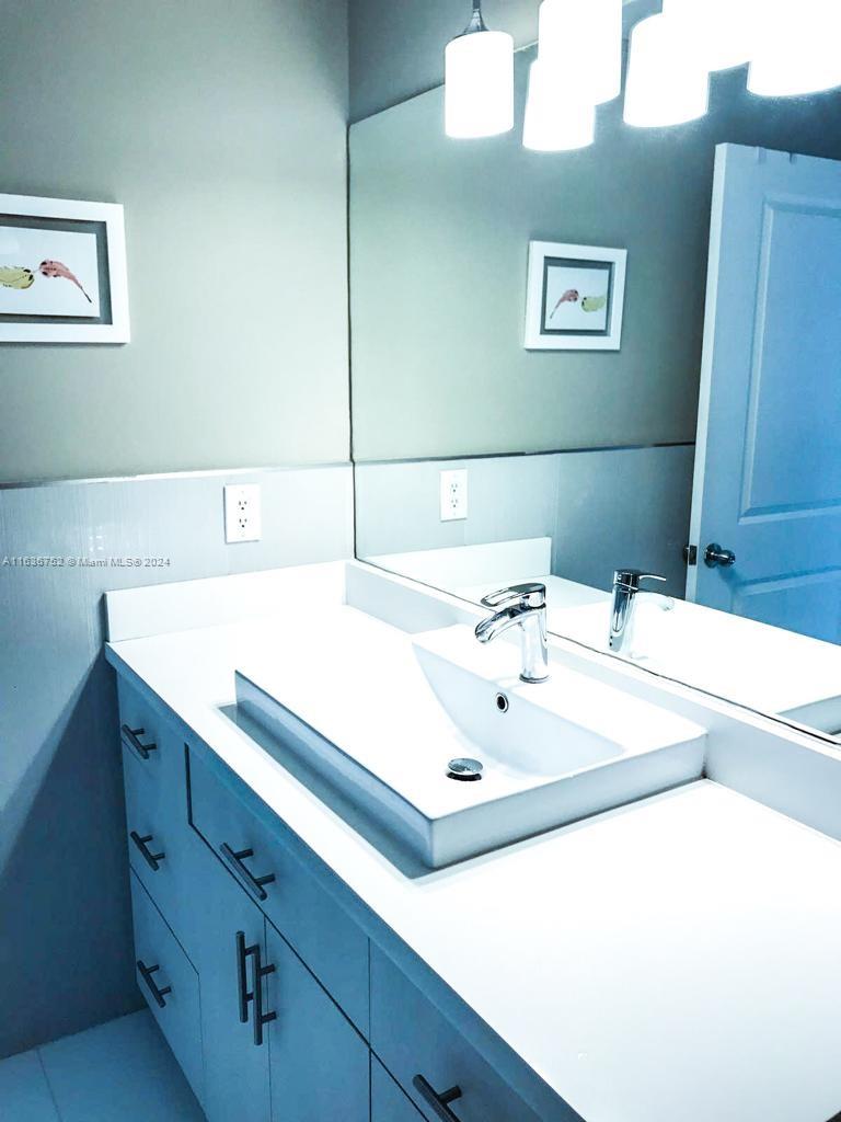 VUE AT BRICKELL CONDO - Residential Lease