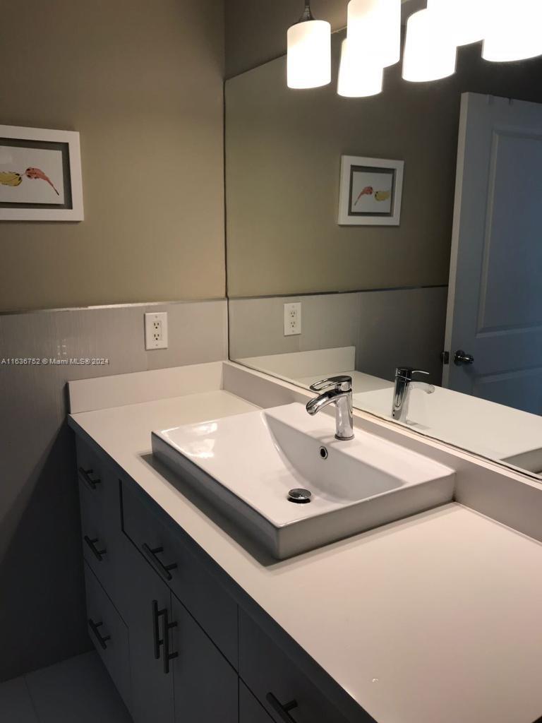 VUE AT BRICKELL CONDO - Residential Lease