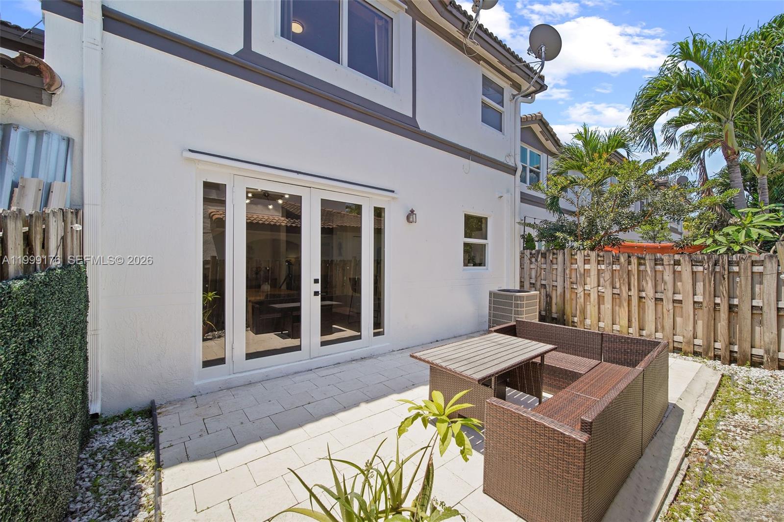 DORAL ISLES NORTH SEC TWO - Residential