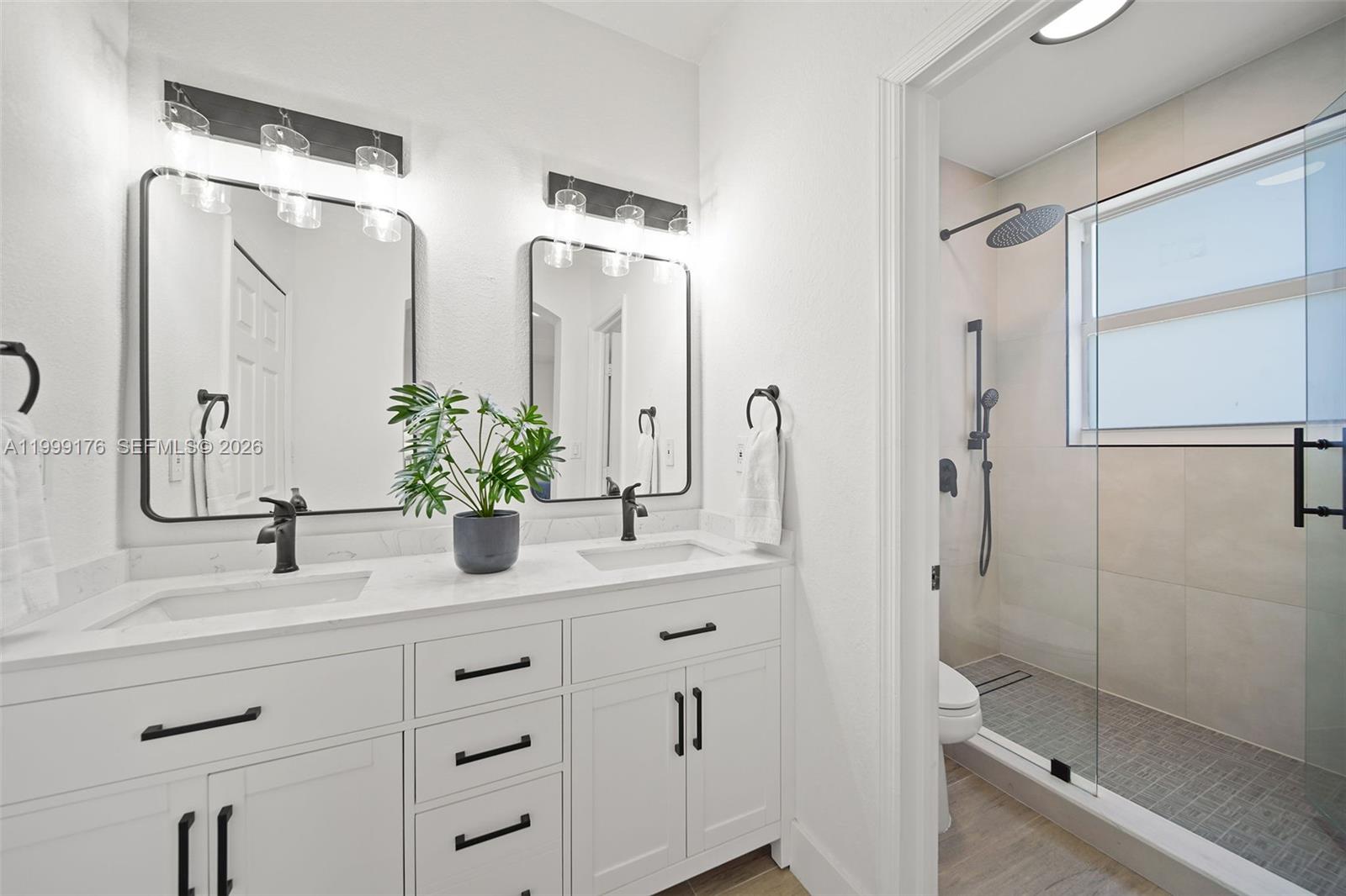 DORAL ISLES NORTH SEC TWO - Residential