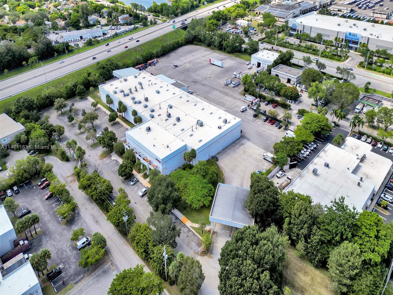 Gated Parking Lot with Key faub entry for rent.? Great space for delivery truck storage, overflow of rental cars or sales.? Just under an acre of space.? This is the parking lot behind Aramark in Pompano.? You can do fencing buildout and store whatever is needed.?