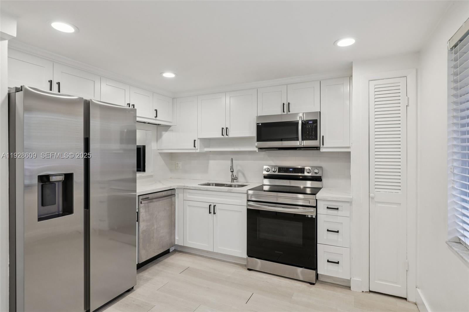 STONEBRIDGE PHASE 1 - Residential