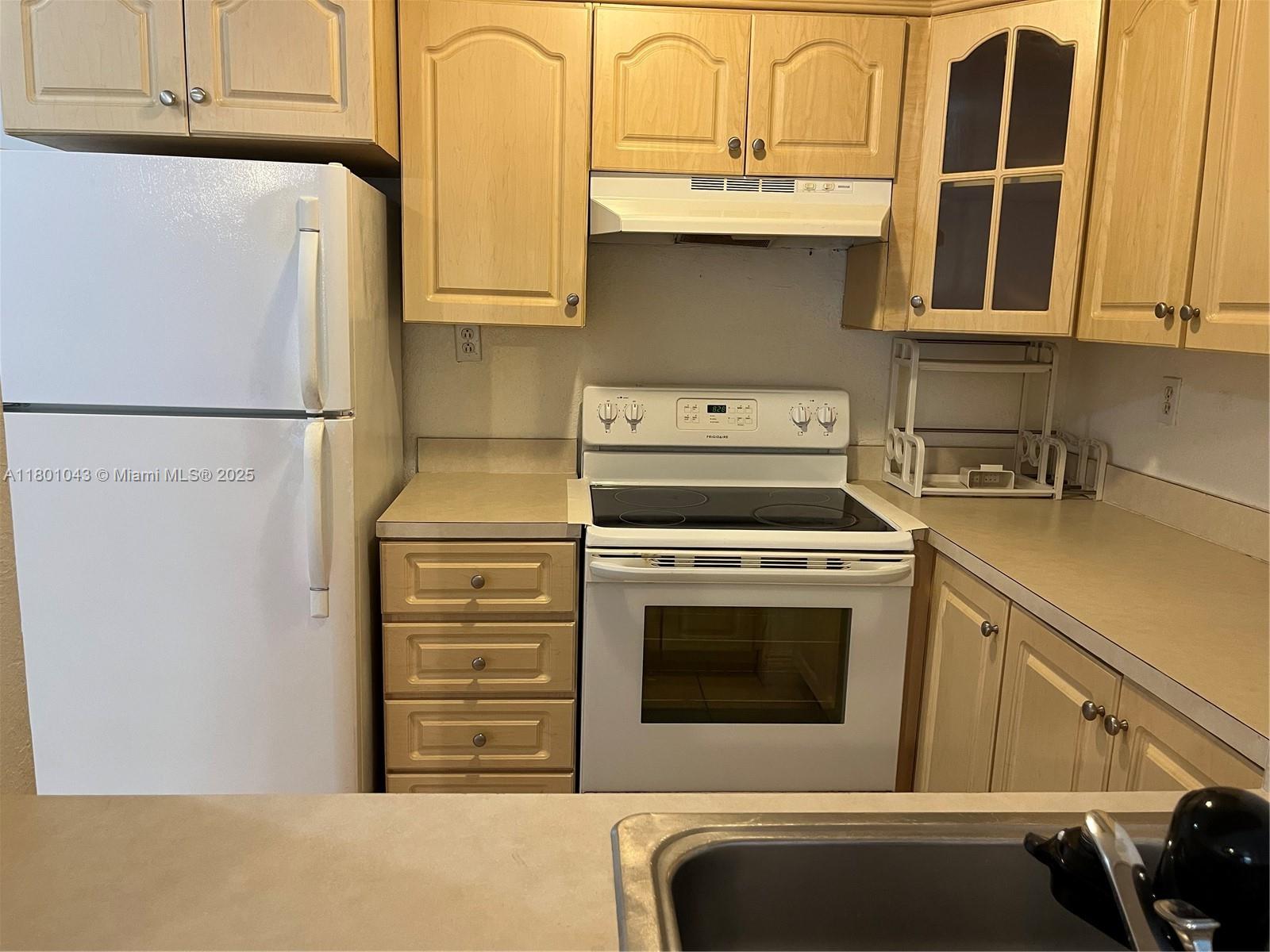 LAKESIDE XI CONDO PH III - Residential