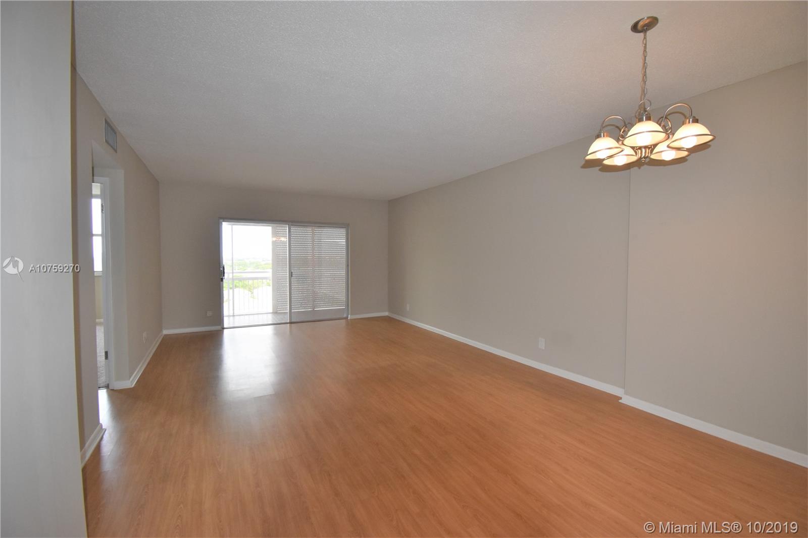 HILLCREST NO 21 CONDO - Residential