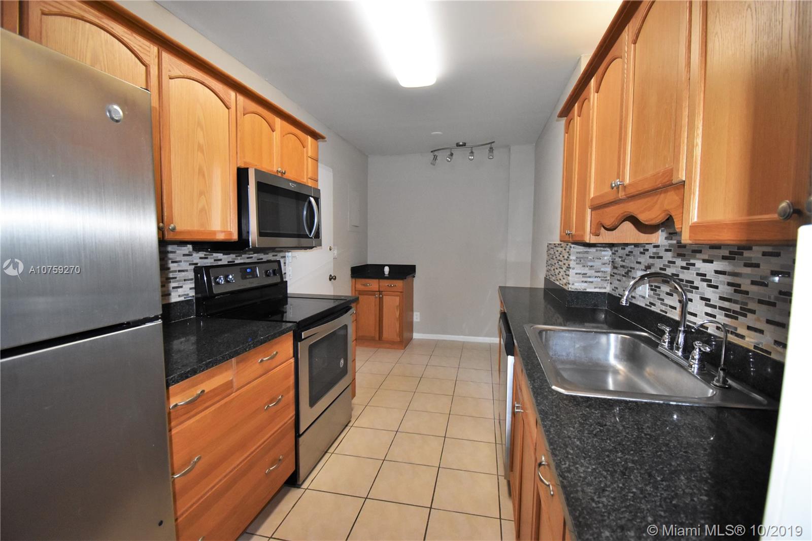 HILLCREST NO 21 CONDO - Residential