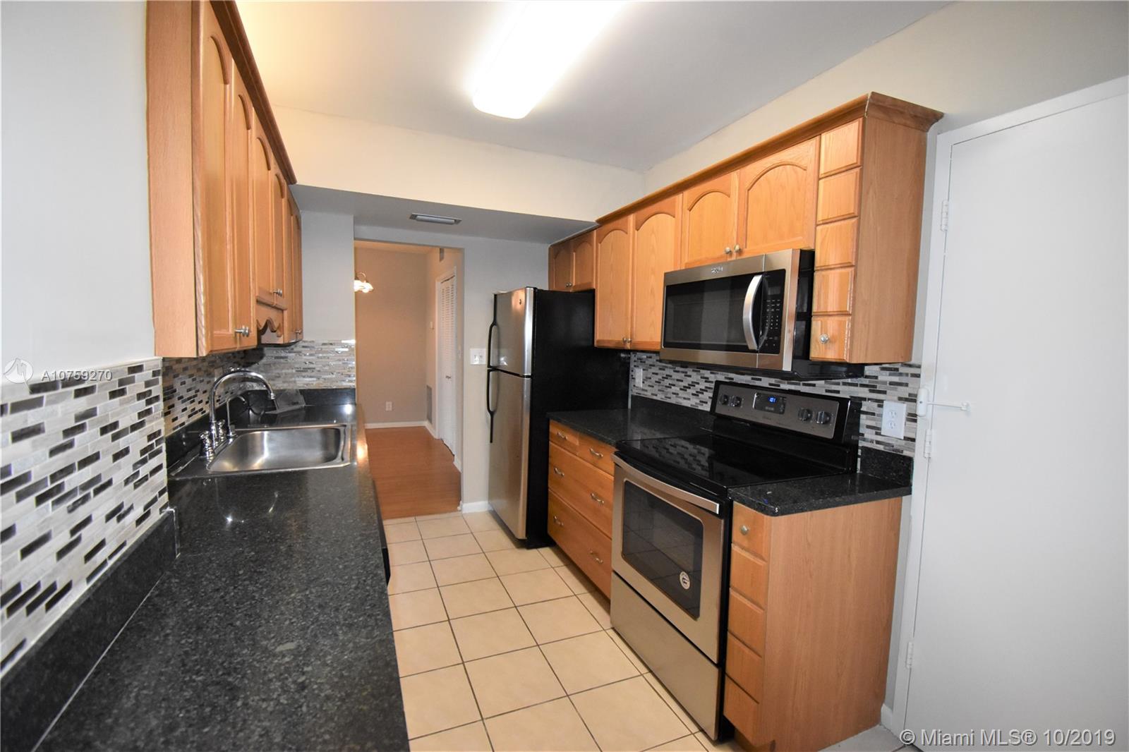 HILLCREST NO 21 CONDO - Residential