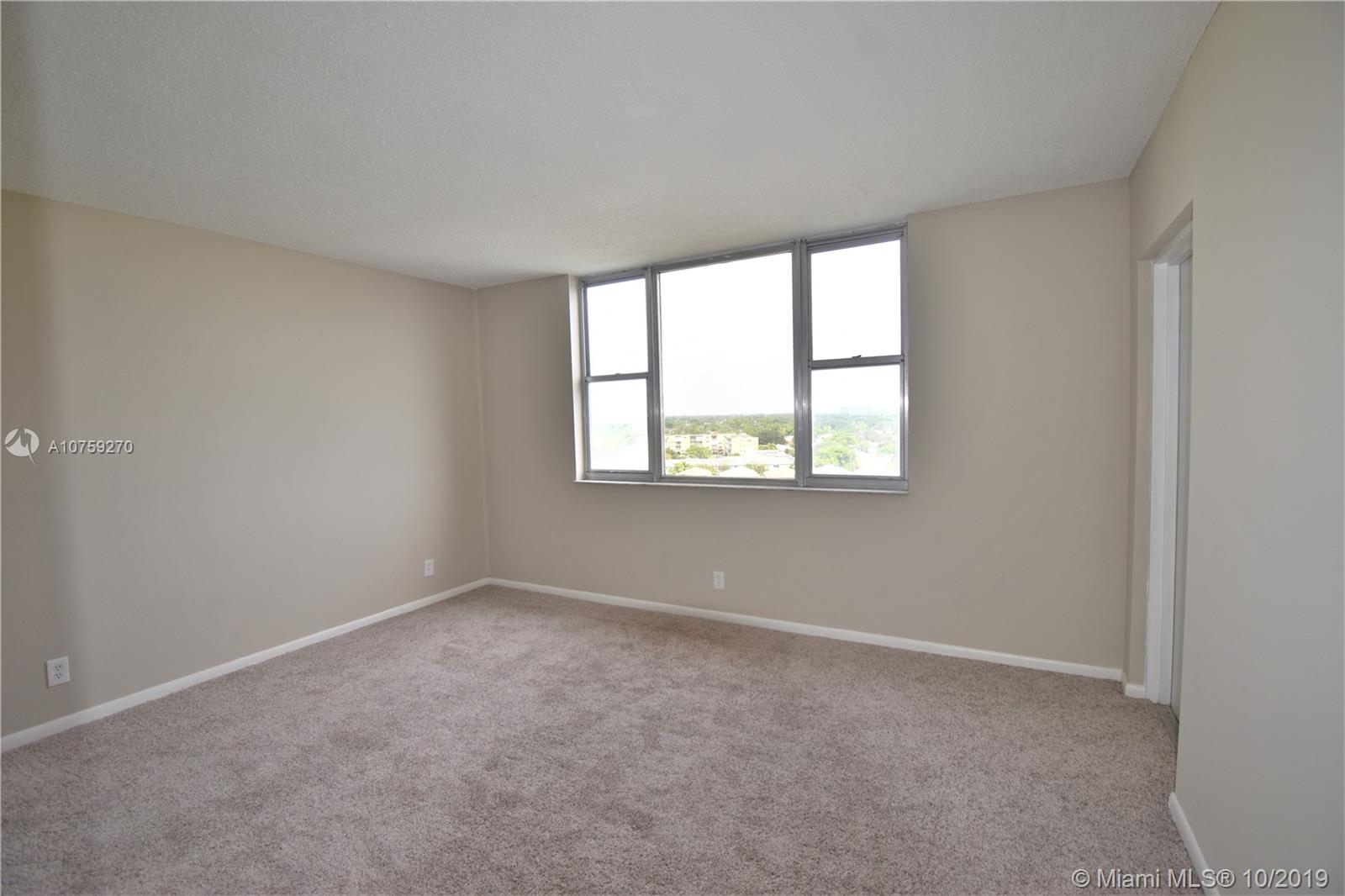 HILLCREST NO 21 CONDO - Residential