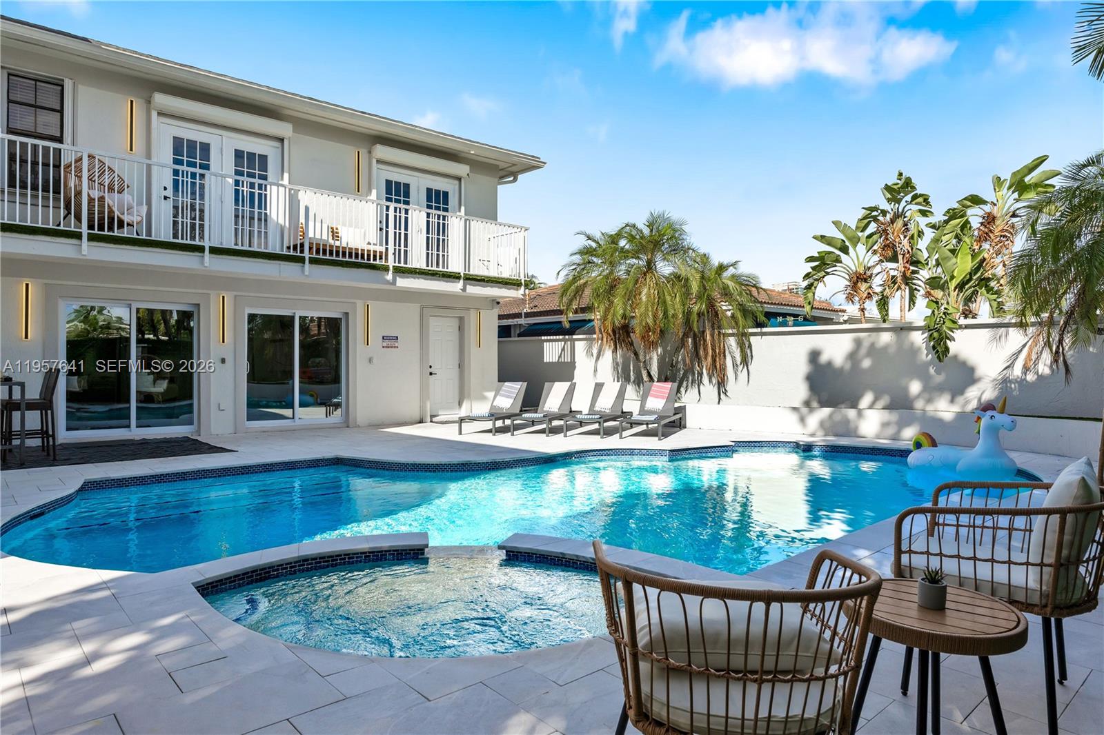 POMPANO SHORES - Residential