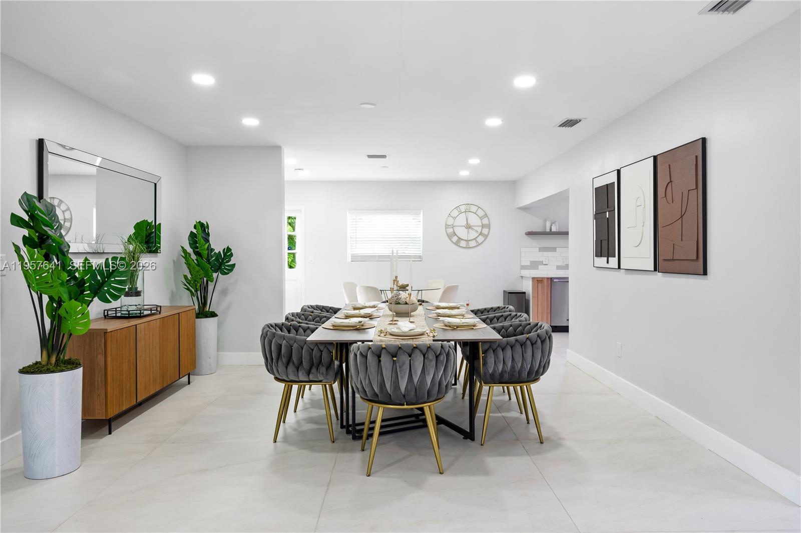 POMPANO SHORES - Residential